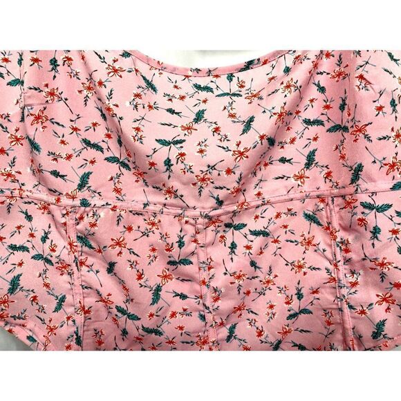Pretty Little Things Zip Front Pink Floral Crop Top Sz 22 Seam Front Detail NEW - Picture 4 of 5